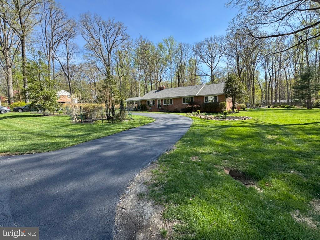 4318 Pinetree Road Rockville, MD 20853 - Photo 4 of 130