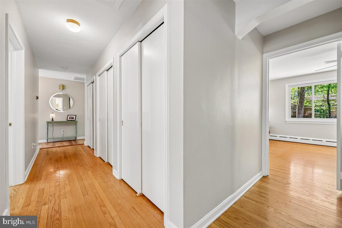 4318 Pinetree Road Rockville, MD 20853 - Photo 42 of 108