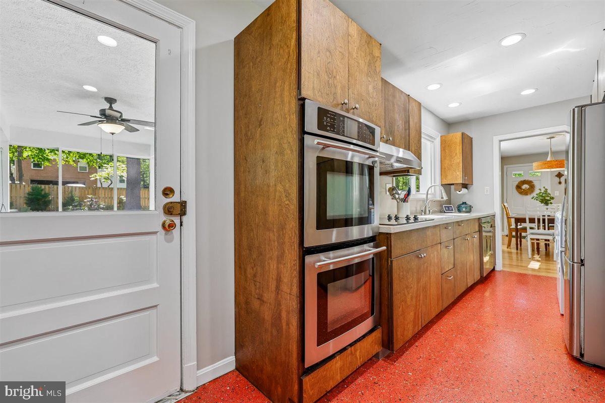 4318 Pinetree Road Rockville, MD 20853 - Photo 49 of 130