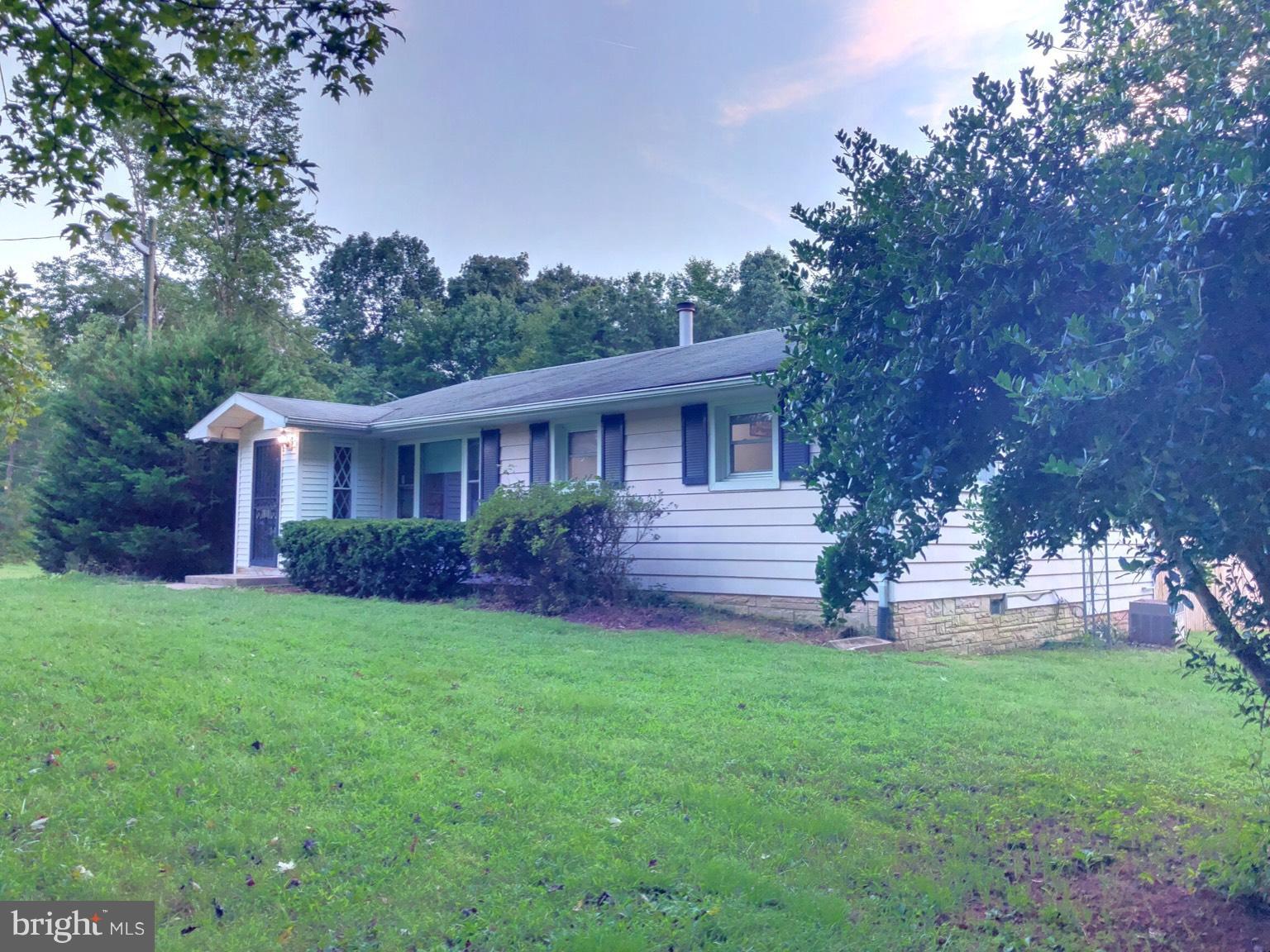 11518 Smithfield Road Manassas, VA 20112 - Photo 2 of 15 Exterior (Front)