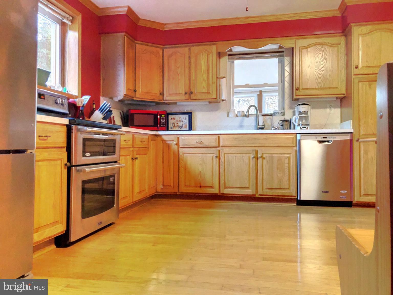 11518 Smithfield Road Manassas, VA 20112 - Photo 5 of 15 Kitchen