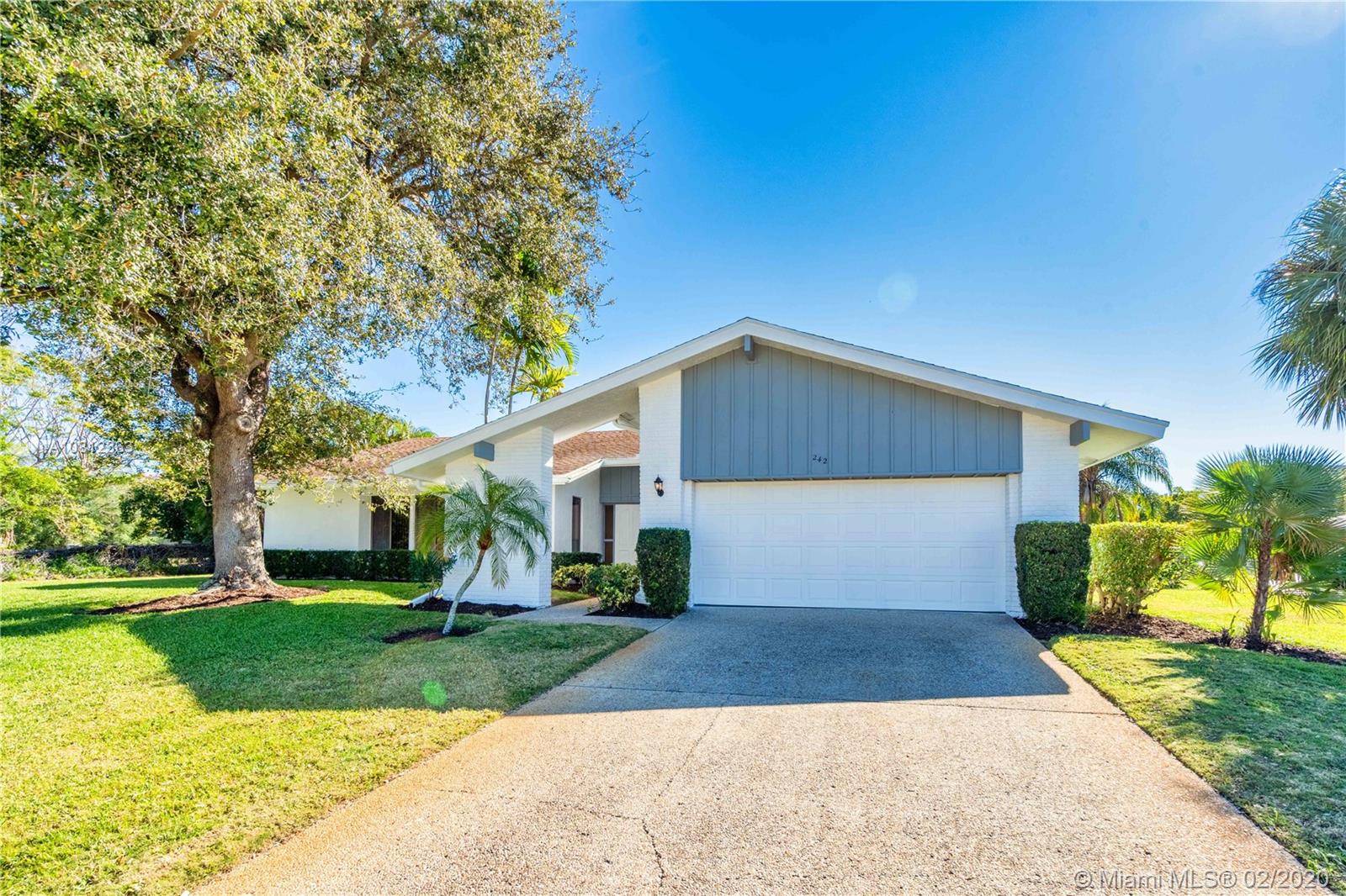 242 Northwest 64th Street Boca Raton, FL 33487 - Photo 2 of 49 Gallery Image 2