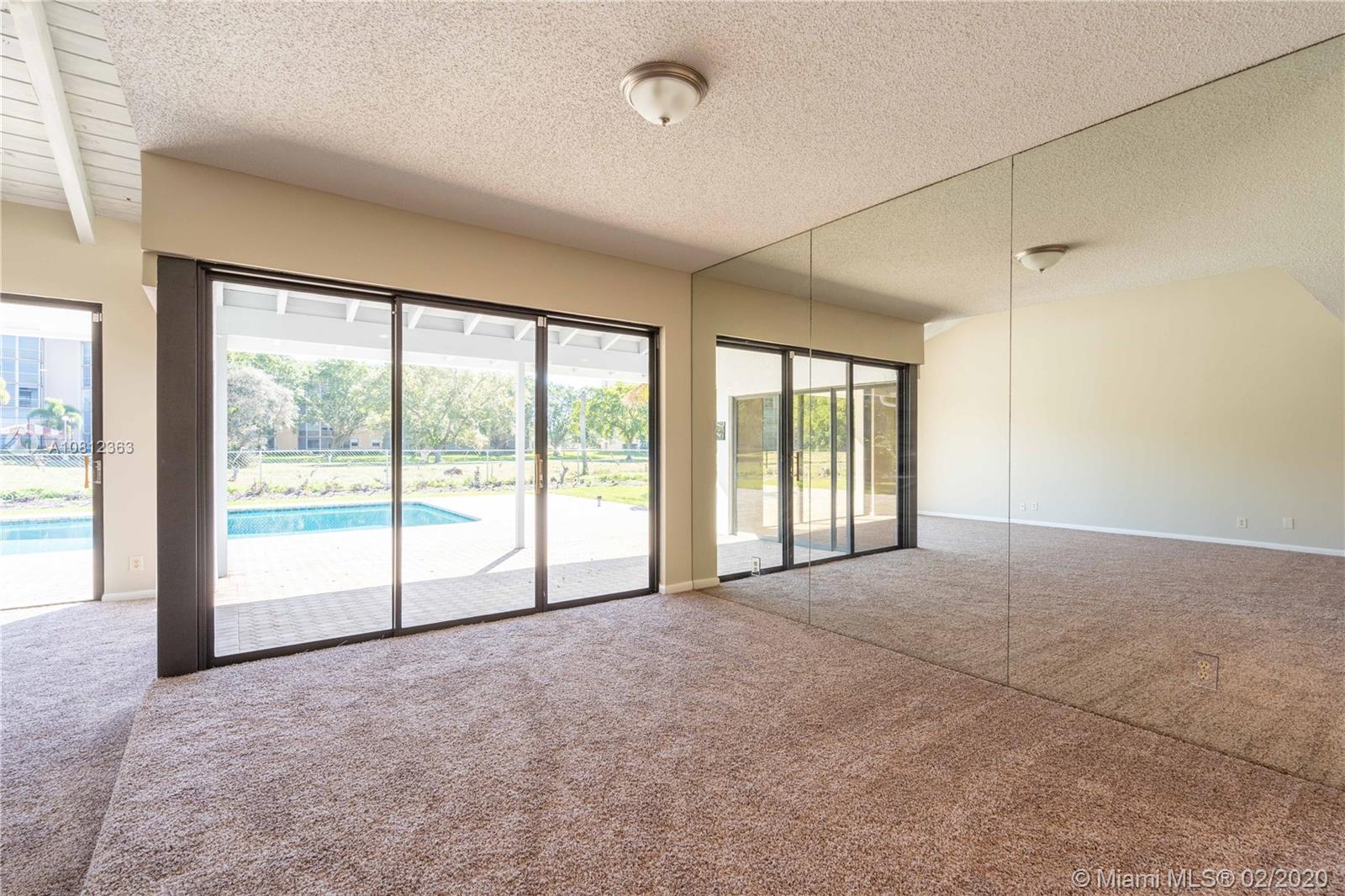 242 Northwest 64th Street Boca Raton, FL 33487 - Photo 12 of 49 Gallery Image 12