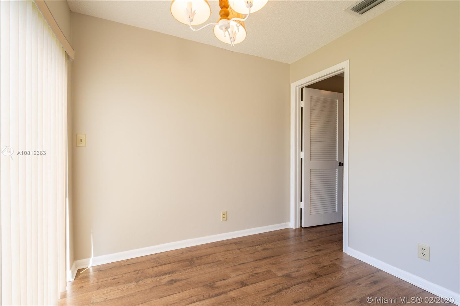 242 Northwest 64th Street Boca Raton, FL 33487 - Photo 15 of 49 Gallery Image 15