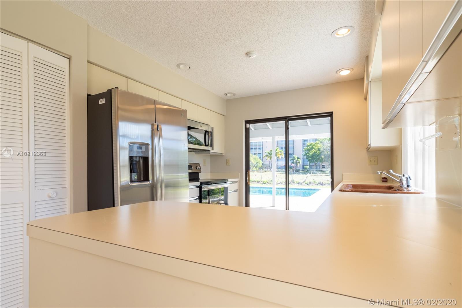 242 Northwest 64th Street Boca Raton, FL 33487 - Photo 18 of 49 Gallery Image 18