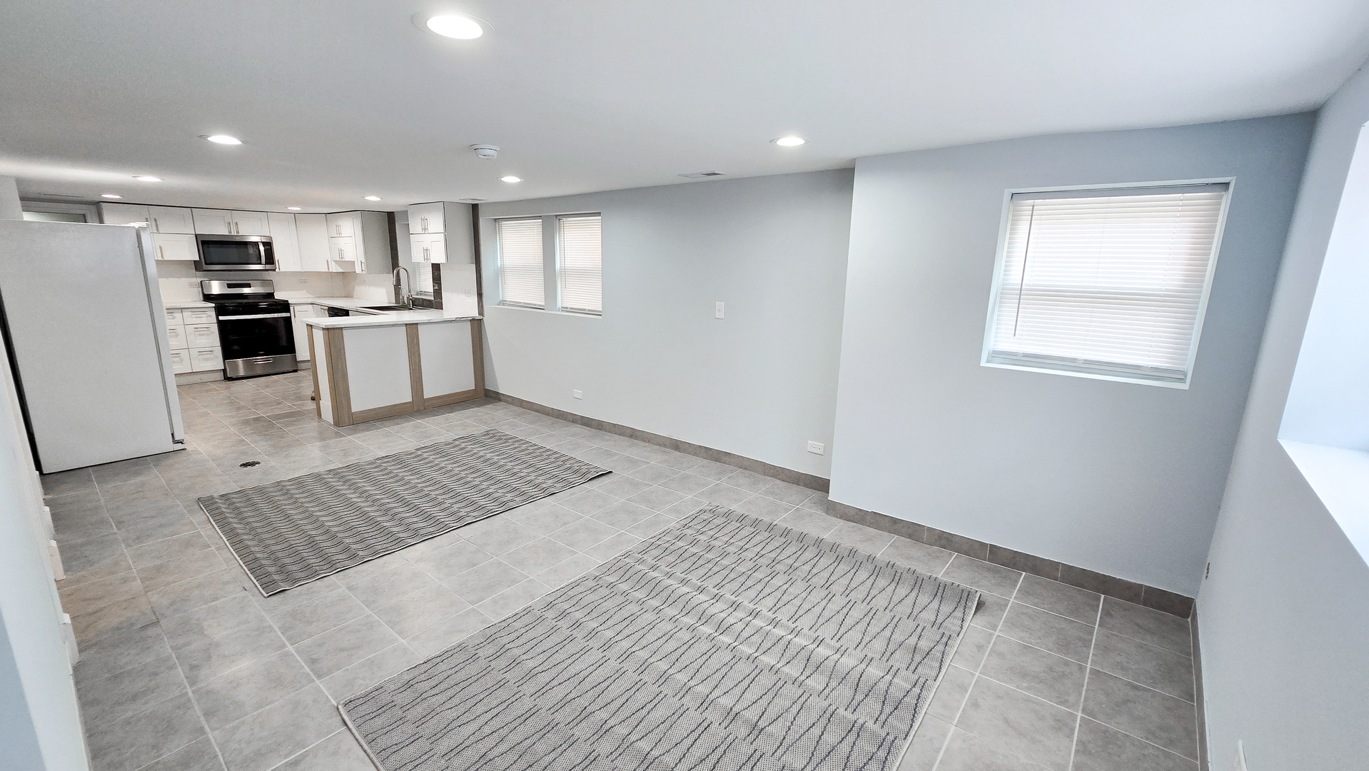 6751 South Campbell Avenue, Unit 3F Chicago, IL 60629 - Photo 3 of 13