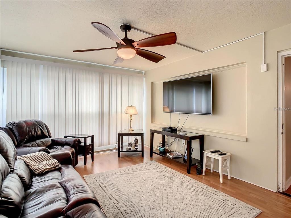 4780 Cove Circle, Unit 101 St. Petersburg, FL 33708 - Photo 14 of 18