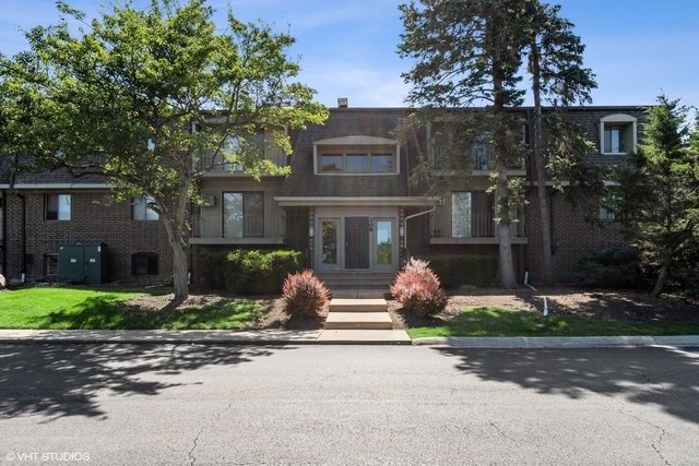 108 East Bailey Road, Unit A Naperville, IL 60565 - Photo 2 of 8 Gallery Image 2