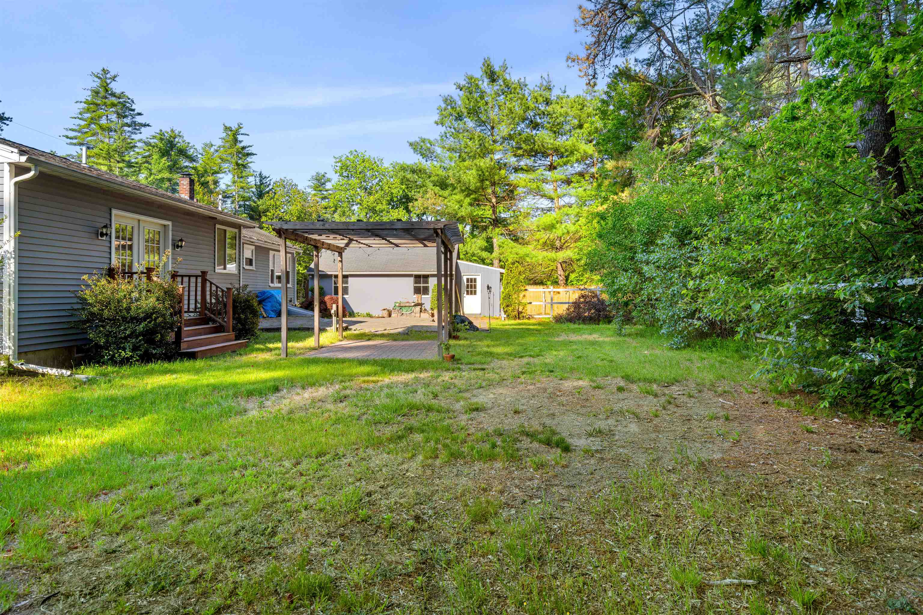 172 Litchfield Road Londonderry, NH 03053 - Photo 24 of 30