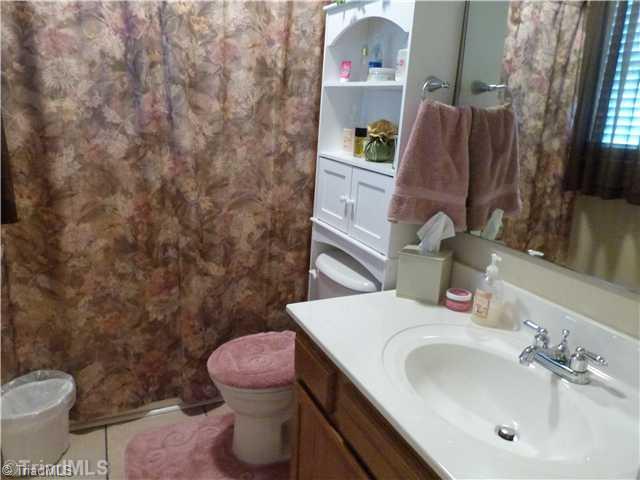 5202 Robin Lane Randleman, NC 27317 - Photo 6 of 6 Master Bath/Spa.