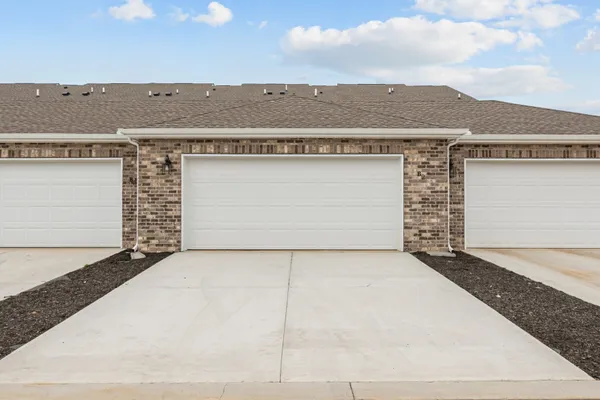 $374,990 | 2900 Suzanne Landon Drive, Unit H2, Murfreesboro, TN 37130