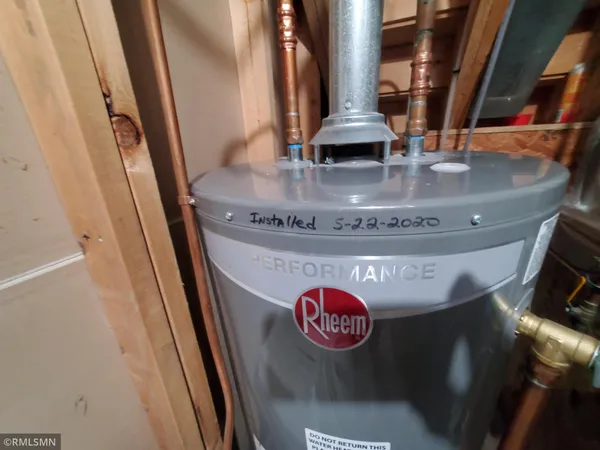 $299,900 | 470 Brookhaven Drive, Hammond, WI 54015