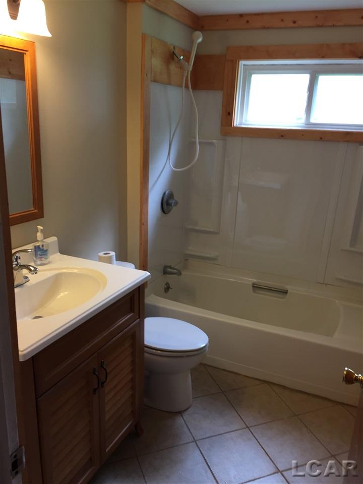 1218 East Valley Road Adrian, MI 49221 - Photo 17 of 22