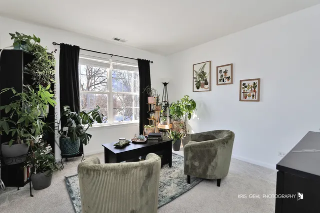 $385,000 | 91 Rotterdam Drive, Antioch, IL 60002