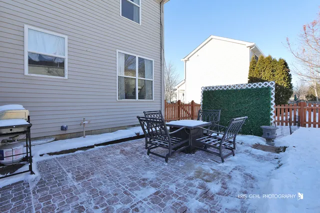 $385,000 | 91 Rotterdam Drive, Antioch, IL 60002