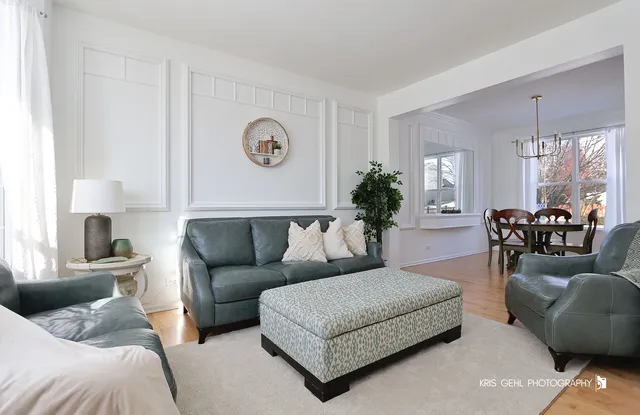 $385,000 | 91 Rotterdam Drive, Antioch, IL 60002