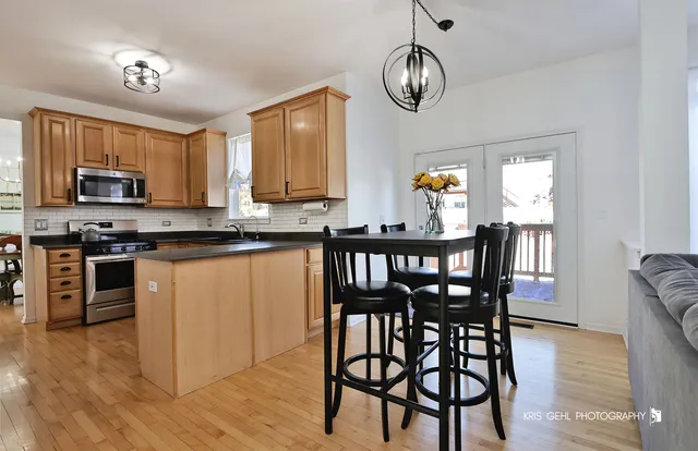 $385,000 | 91 Rotterdam Drive, Antioch, IL 60002