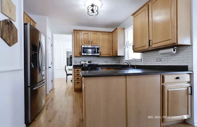 $385,000 | 91 Rotterdam Drive, Antioch, IL 60002