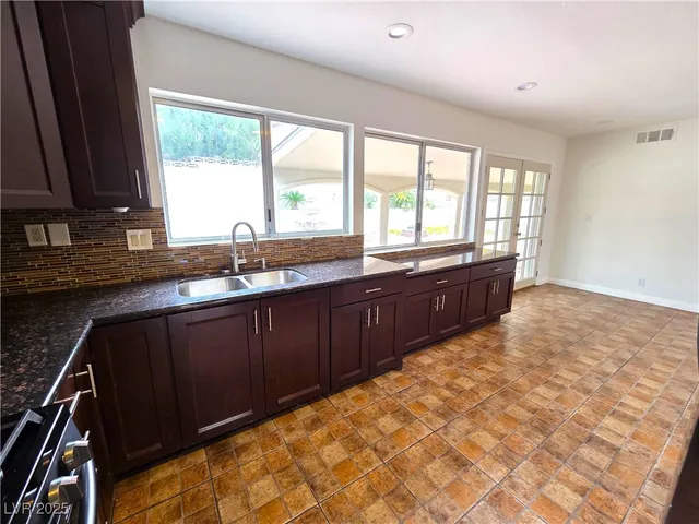 $2,250 | 3139 Belvedere Drive, Henderson, NV 89014