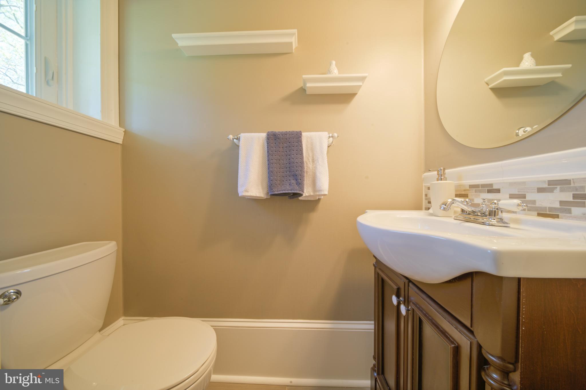 1105 Kingsley Road Jenkintown, PA 19046 - Photo 12 of 39 Half Bath
