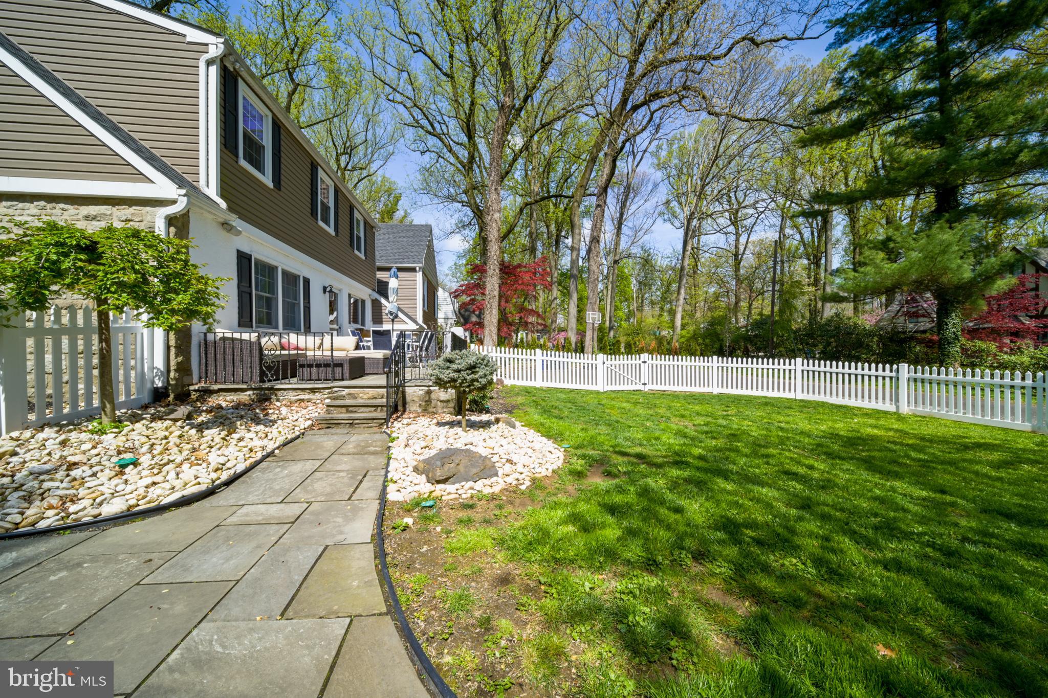 1105 Kingsley Road Jenkintown, PA 19046 - Photo 36 of 39 Fenced in rear yard