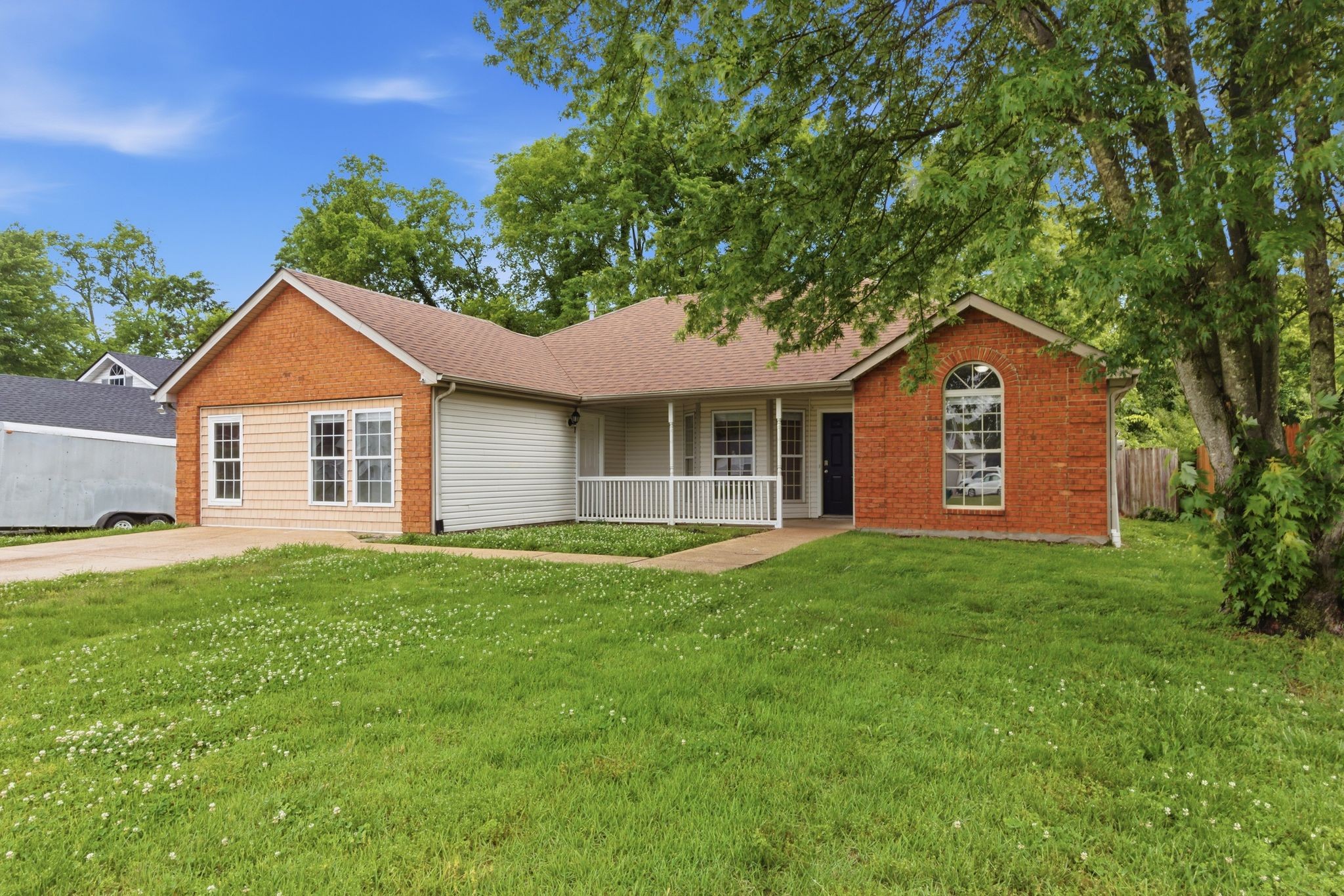 2130 Spring Hill Circle Spring Hill, TN 37174 - Photo 3 of 32