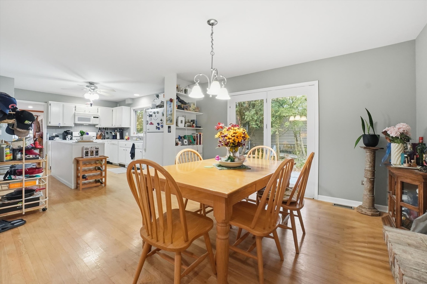 821 Killarney Pass Circle Mundelein, IL 60060 - Photo 7 of 32 a view of a dining room with furniture window and outside view