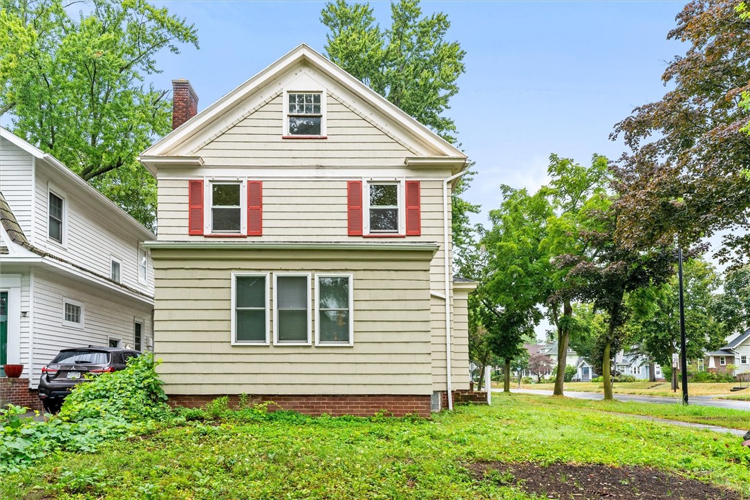 19 Genesee Park Boulevard Rochester, NY 14611 - Photo 6 of 50