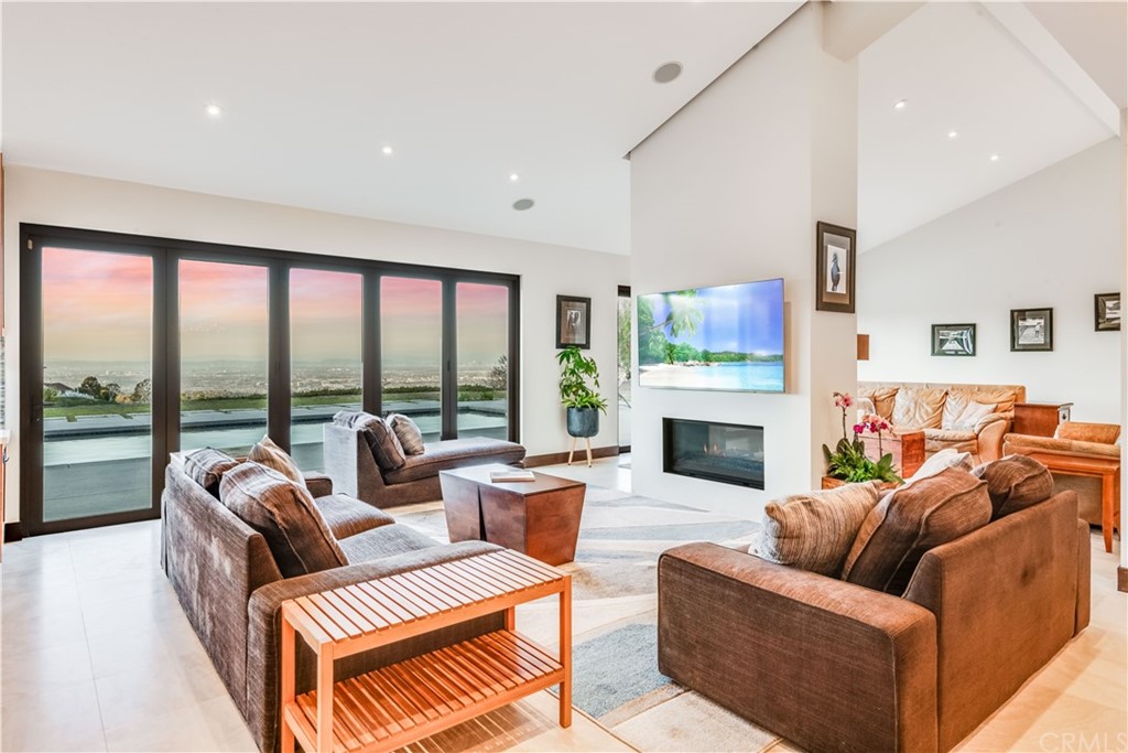 4 Quail Ridge Road North Rolling Hills, CA 90274 - Photo 15 of 59