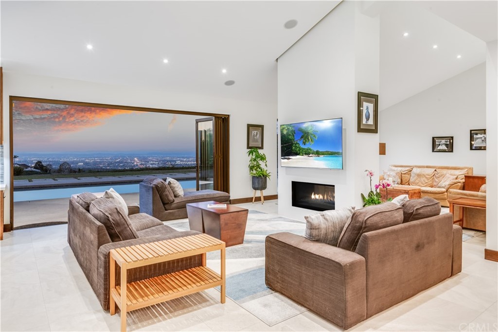 4 Quail Ridge Road North Rolling Hills, CA 90274 - Photo 16 of 59