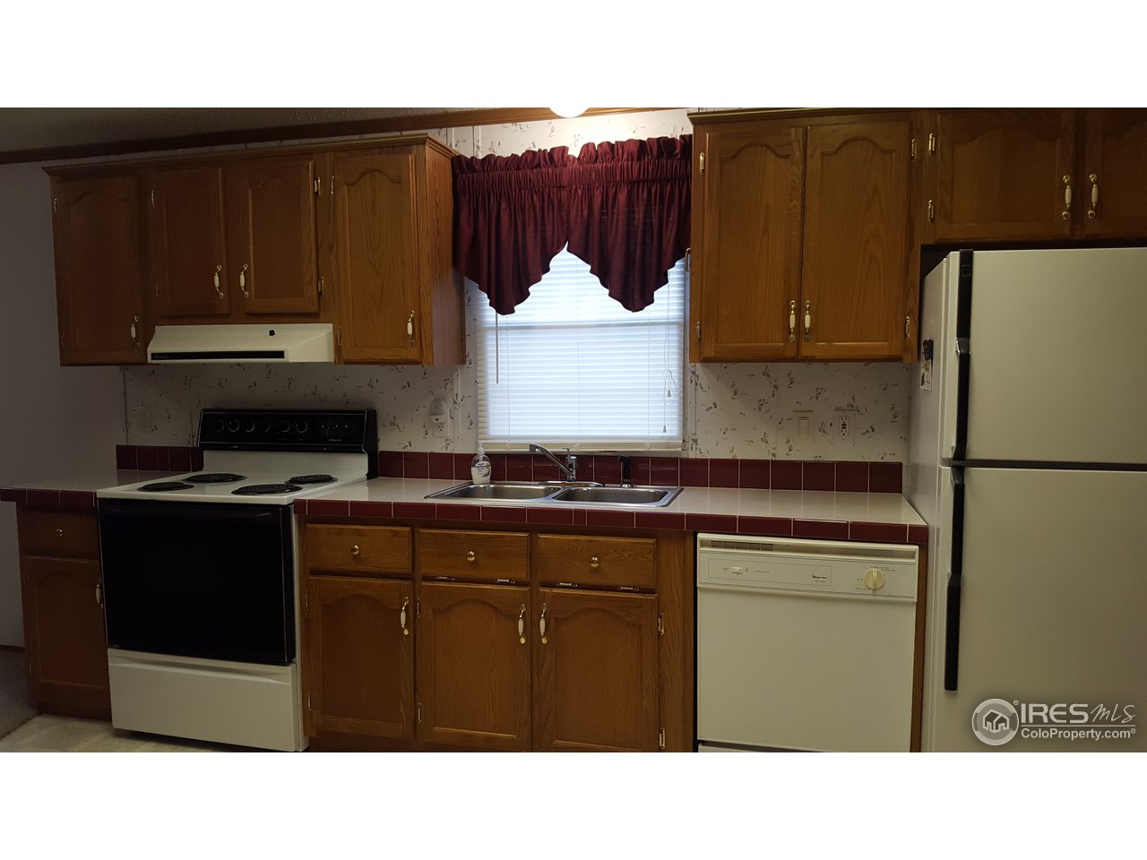 401 North Timberline Road, Unit 33 Fort Collins, CO 80524 - Photo 9 of 27 All appliances stay!