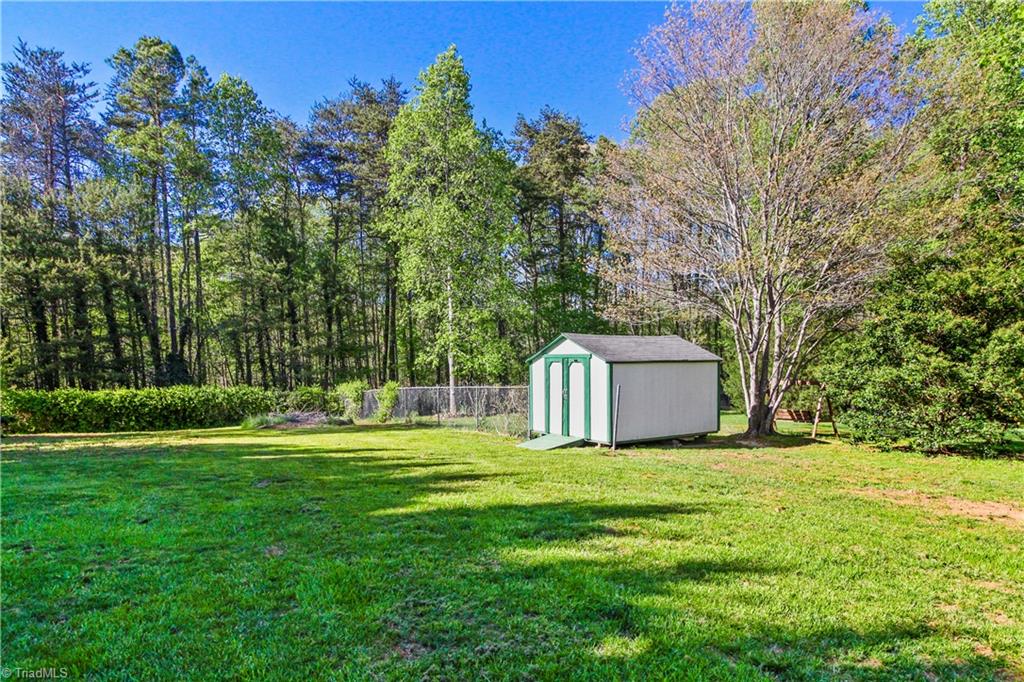 5325 Shady Ridge Lane Pfafftown, NC 27040 - Photo 21 of 22 Gallery Image 21