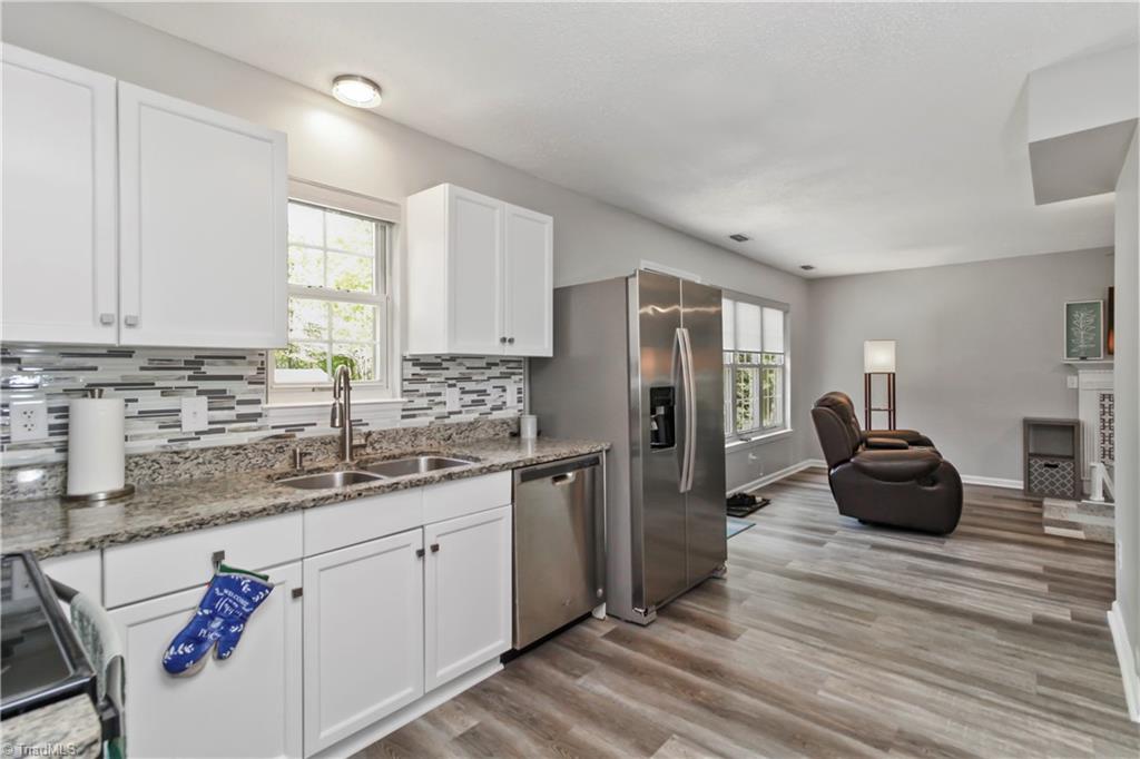 5325 Shady Ridge Lane Pfafftown, NC 27040 - Photo 5 of 22 Gallery Image 5