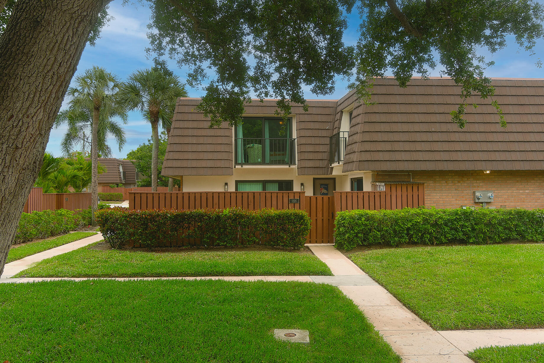 1205 12th Court Jupiter, FL 33477 - Photo 17 of 29 Exterior