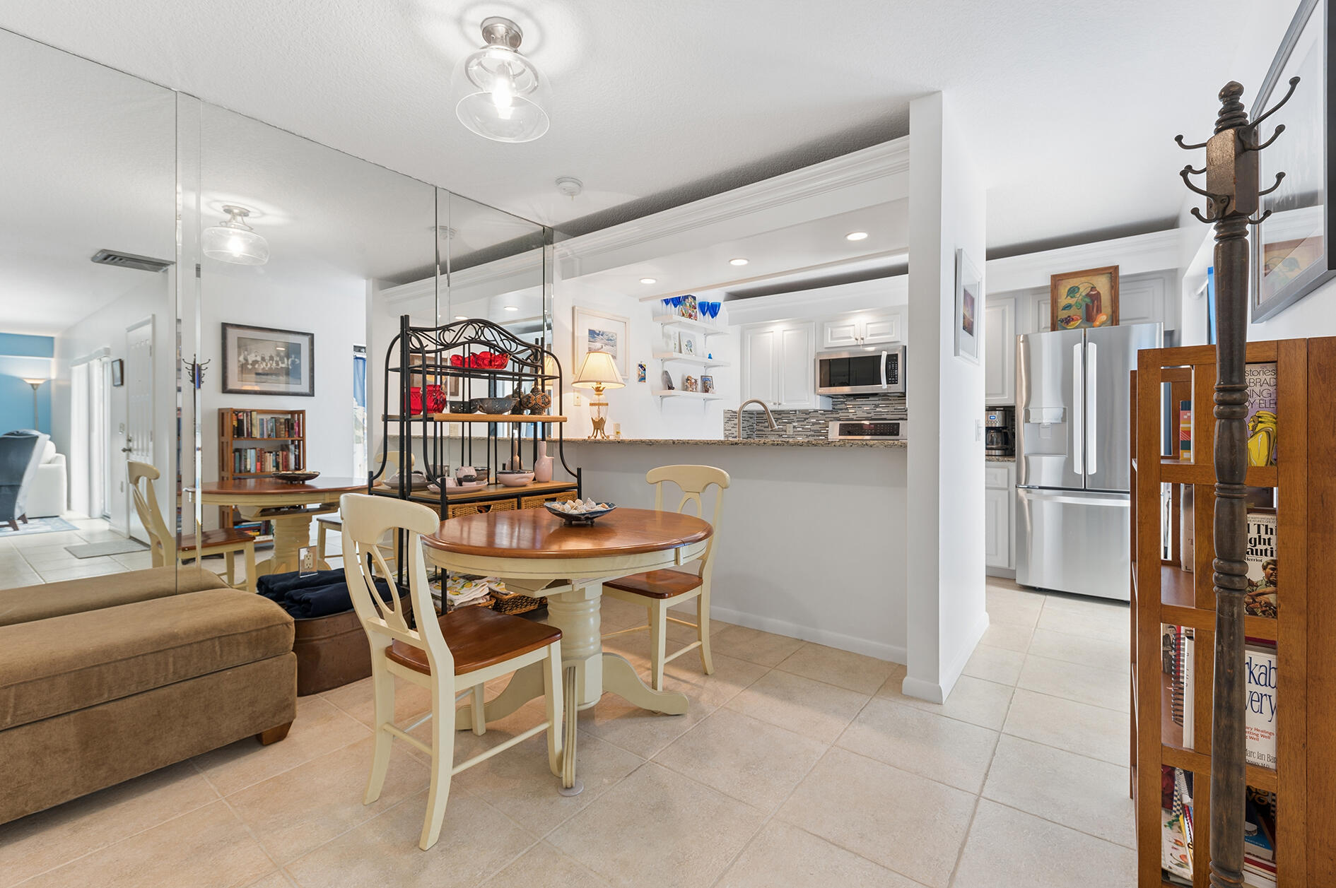 1205 12th Court Jupiter, FL 33477 - Photo 5 of 29 Dining/Kitchen