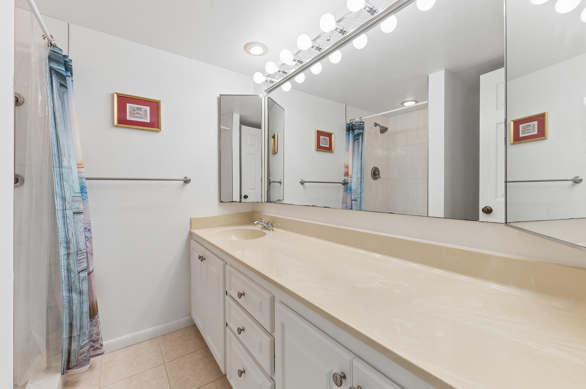 1205 12th Court Jupiter, FL 33477 - Photo 10 of 29 Primary Bathroom