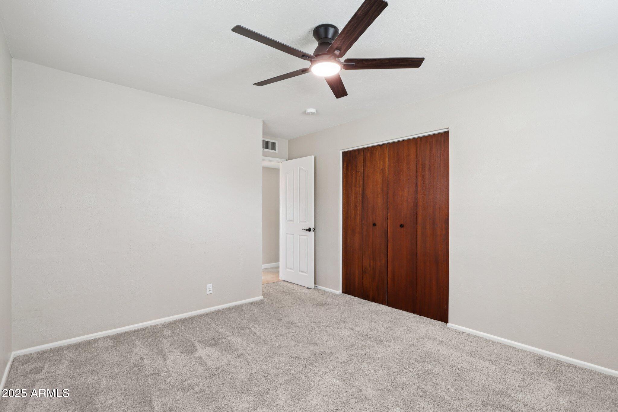 127 East Garfield Street Tempe, AZ 85288 - Photo 23 of 60 an empty room