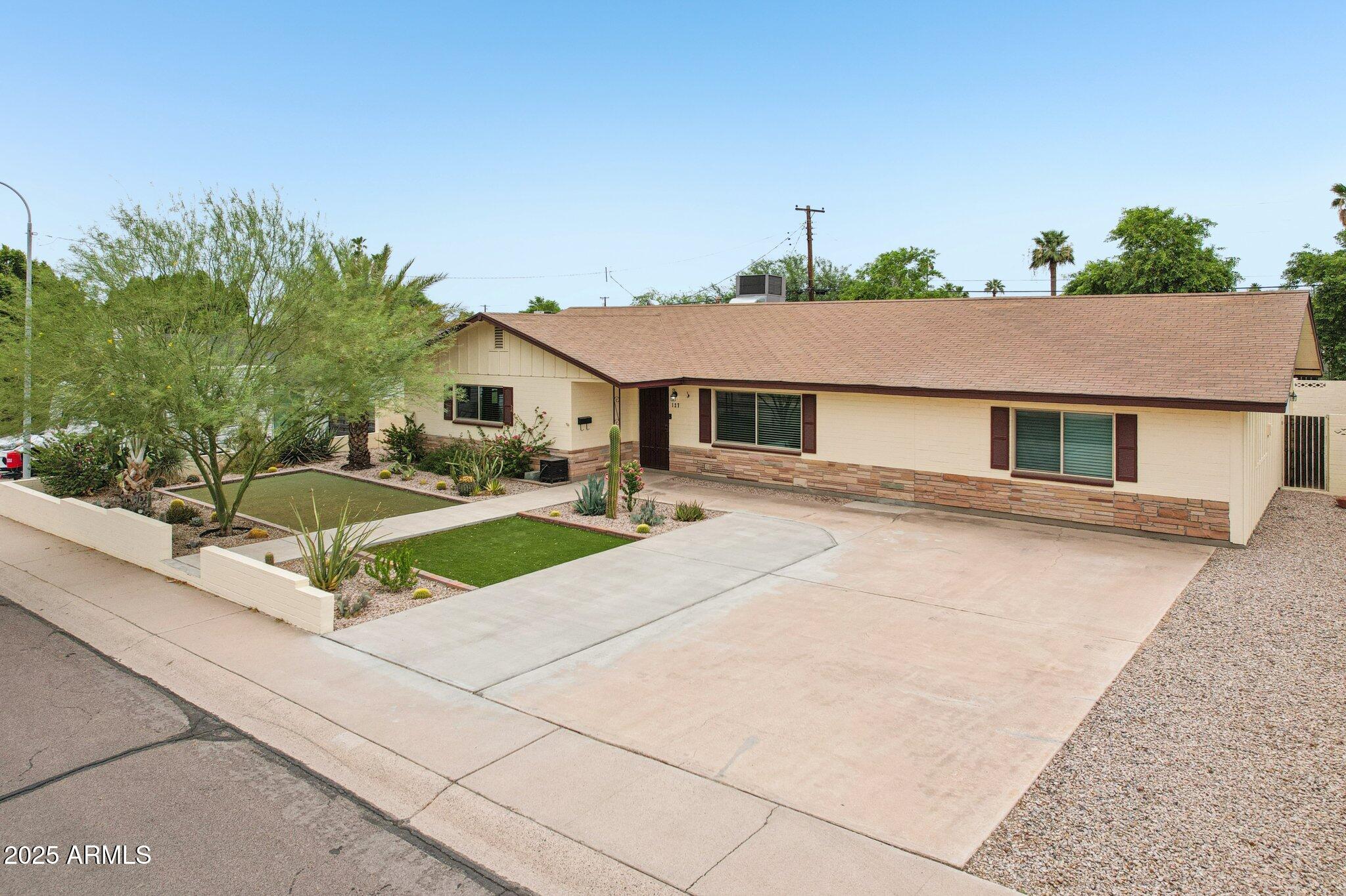 127 East Garfield Street Tempe, AZ 85288 - Photo 29 of 60 Front View