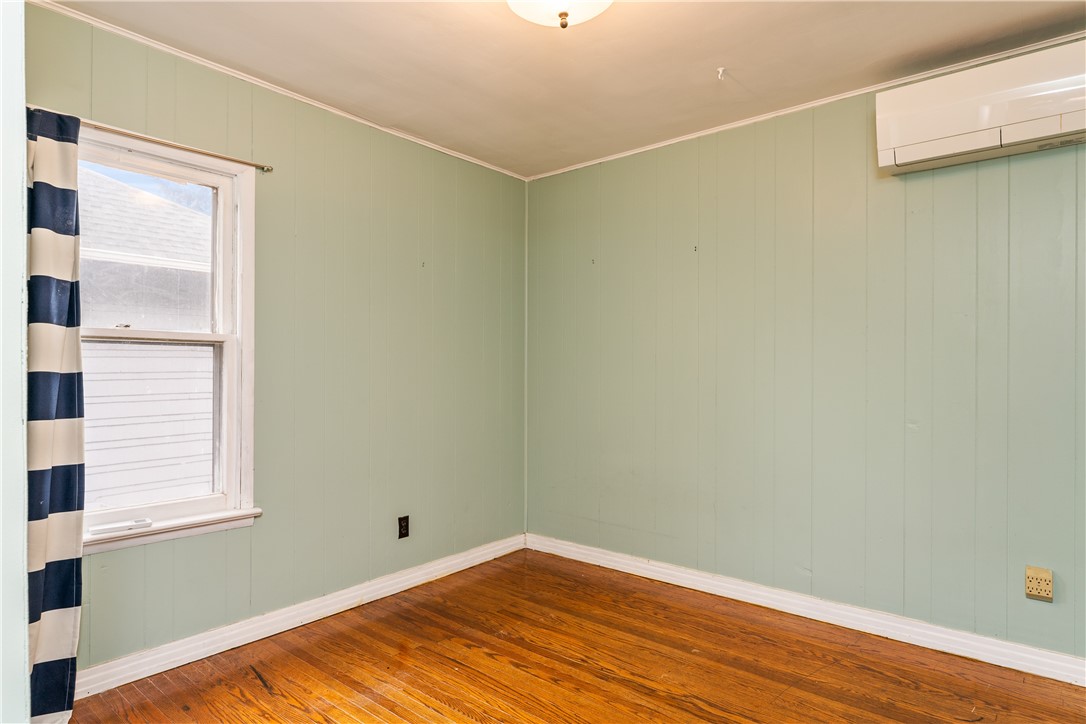 23 Alexis Street Rochester, NY 14609 - Photo 19 of 26