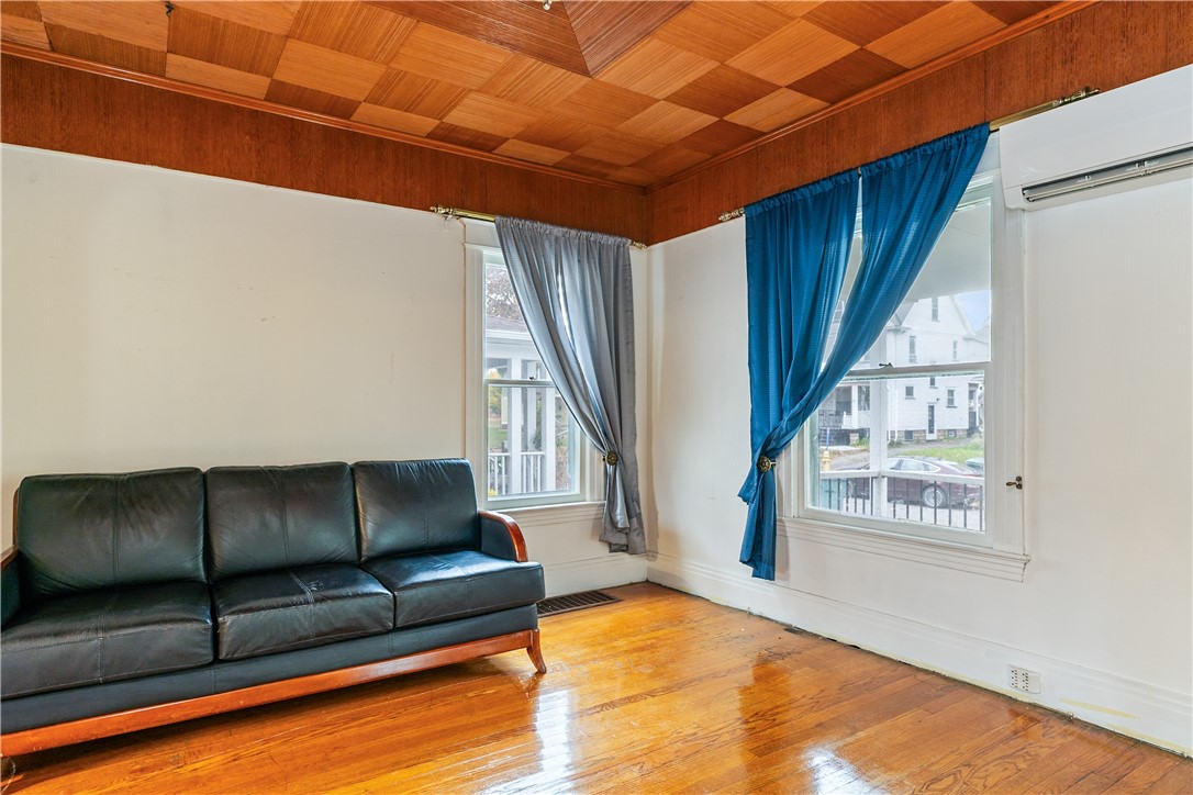 23 Alexis Street Rochester, NY 14609 - Photo 6 of 26