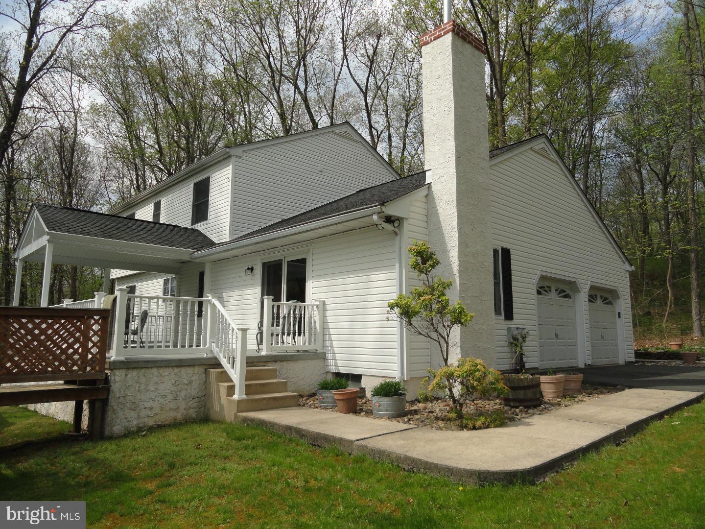 2941 Baas Road Green Lane, PA 18054 - Photo 4 of 25 Exterior Side