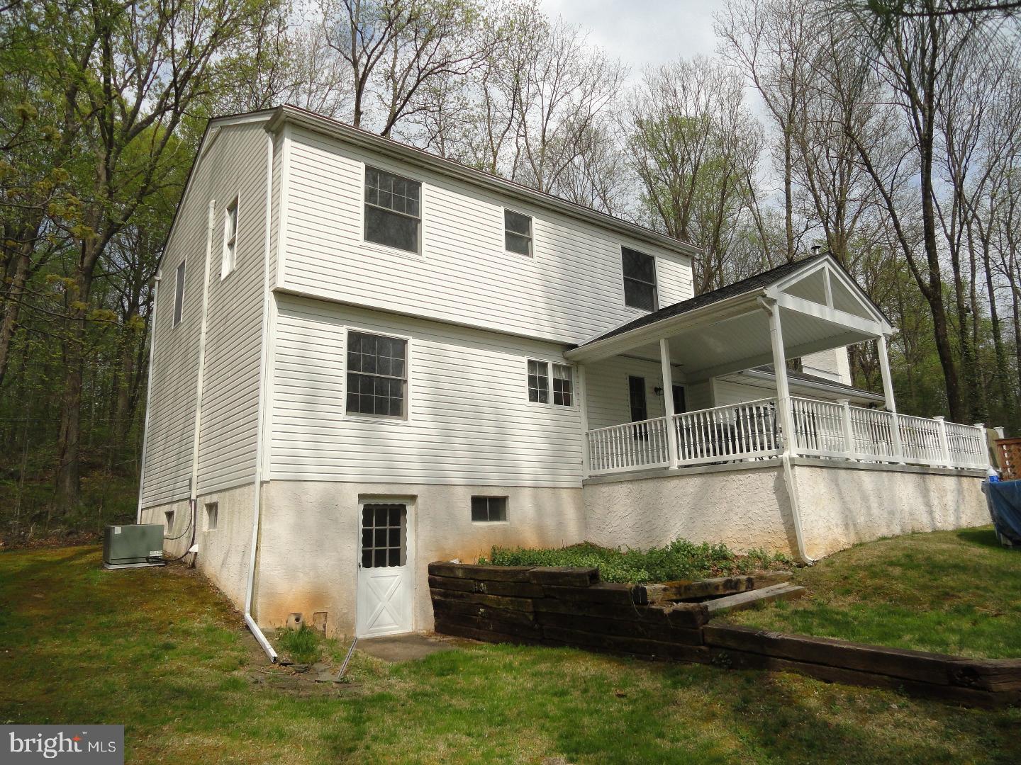 2941 Baas Road Green Lane, PA 18054 - Photo 5 of 25 Exterior Back