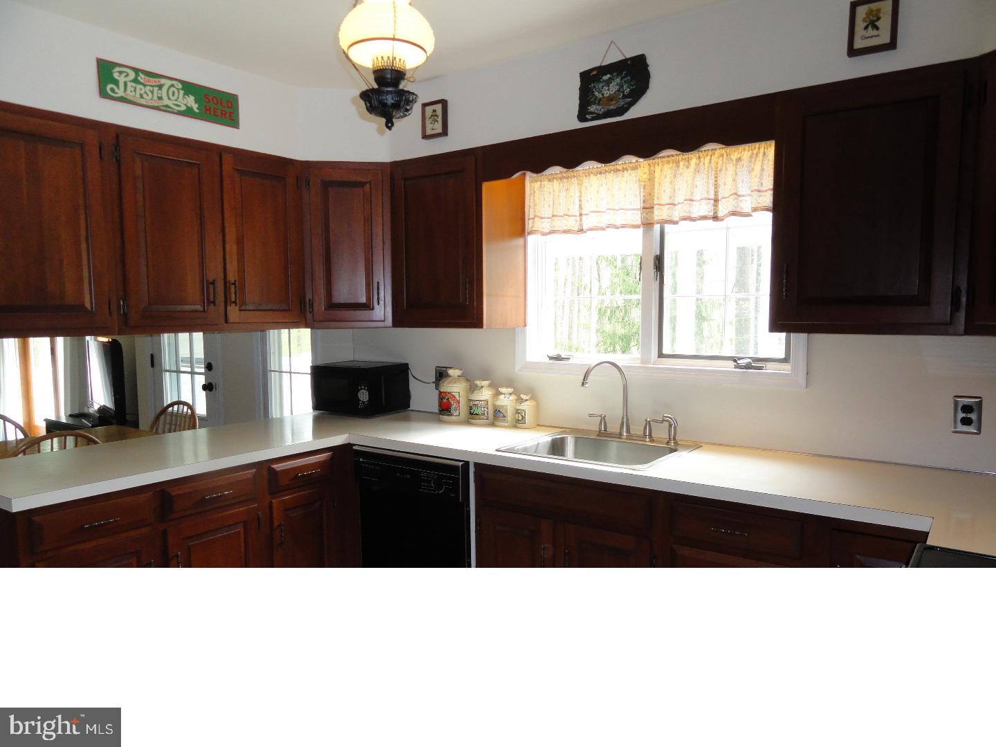 2941 Baas Road Green Lane, PA 18054 - Photo 6 of 25 Kitchen