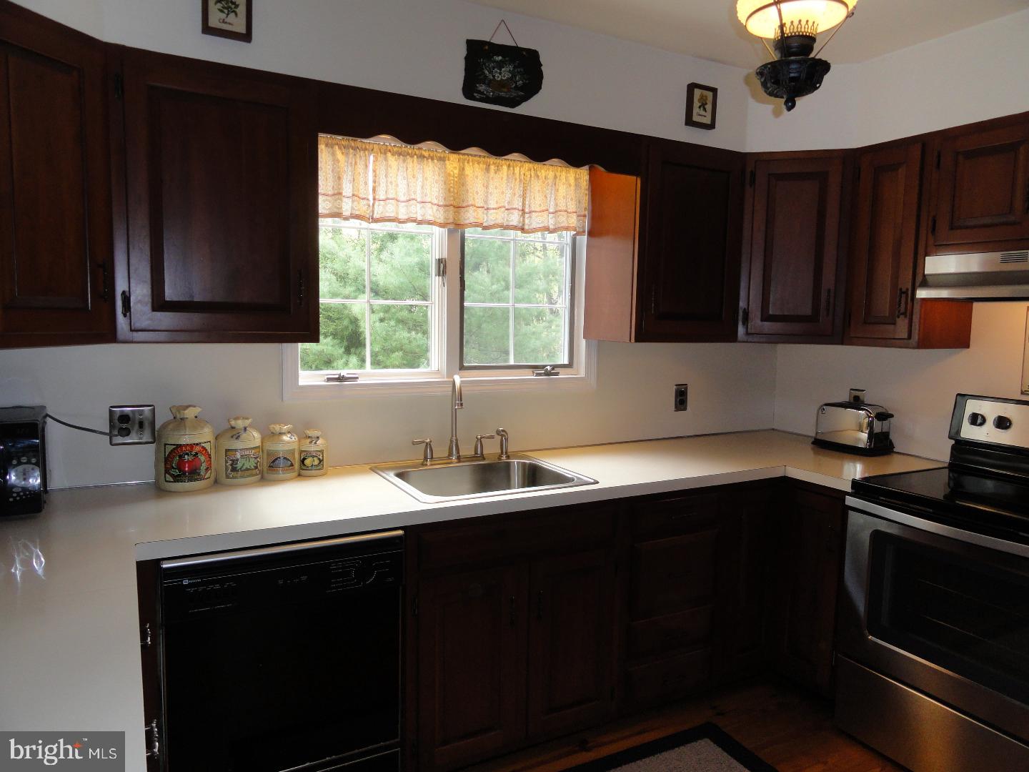 2941 Baas Road Green Lane, PA 18054 - Photo 8 of 25 Kitchen