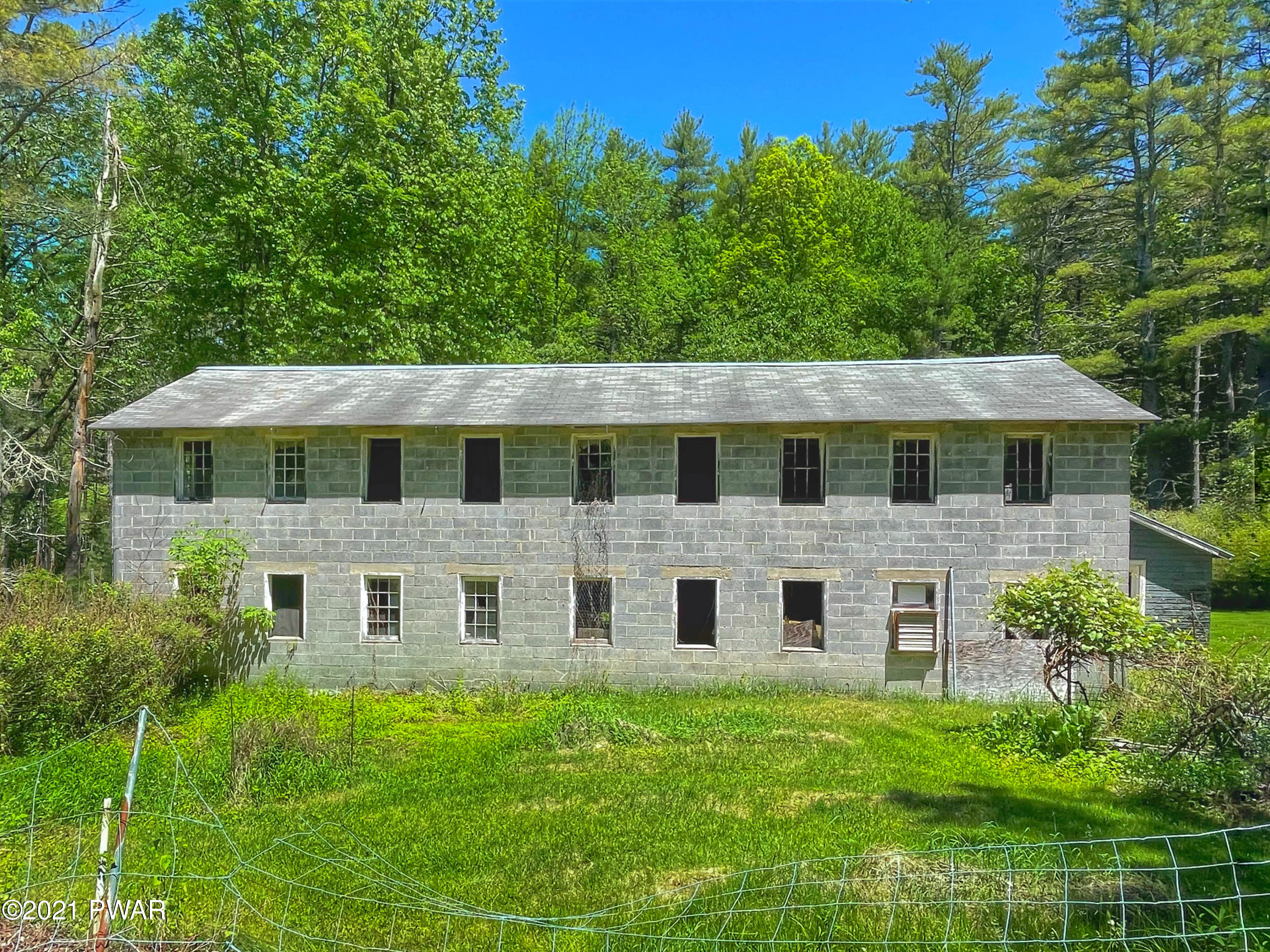 120 Bee Hollow Road Shohola, PA 18458 - Photo 31 of 38