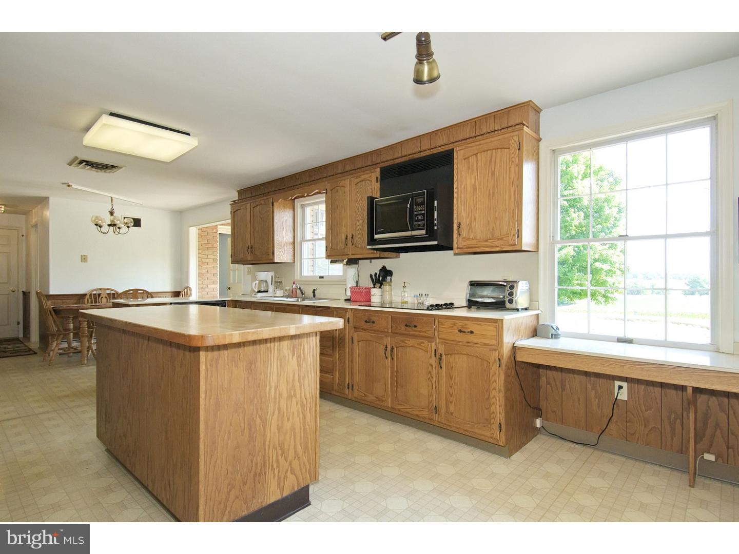 71 Gehringer Road Barto, PA 19504 - Photo 7 of 25 Gallery Image 7