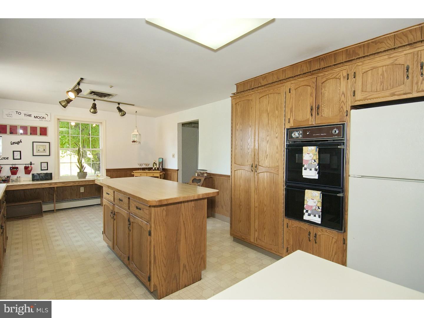 71 Gehringer Road Barto, PA 19504 - Photo 9 of 25 Gallery Image 9