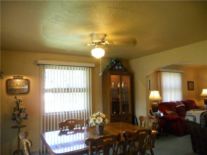 123 Oak Street Spring Church, PA 15686 - Photo 12 of 25 Dining Room.