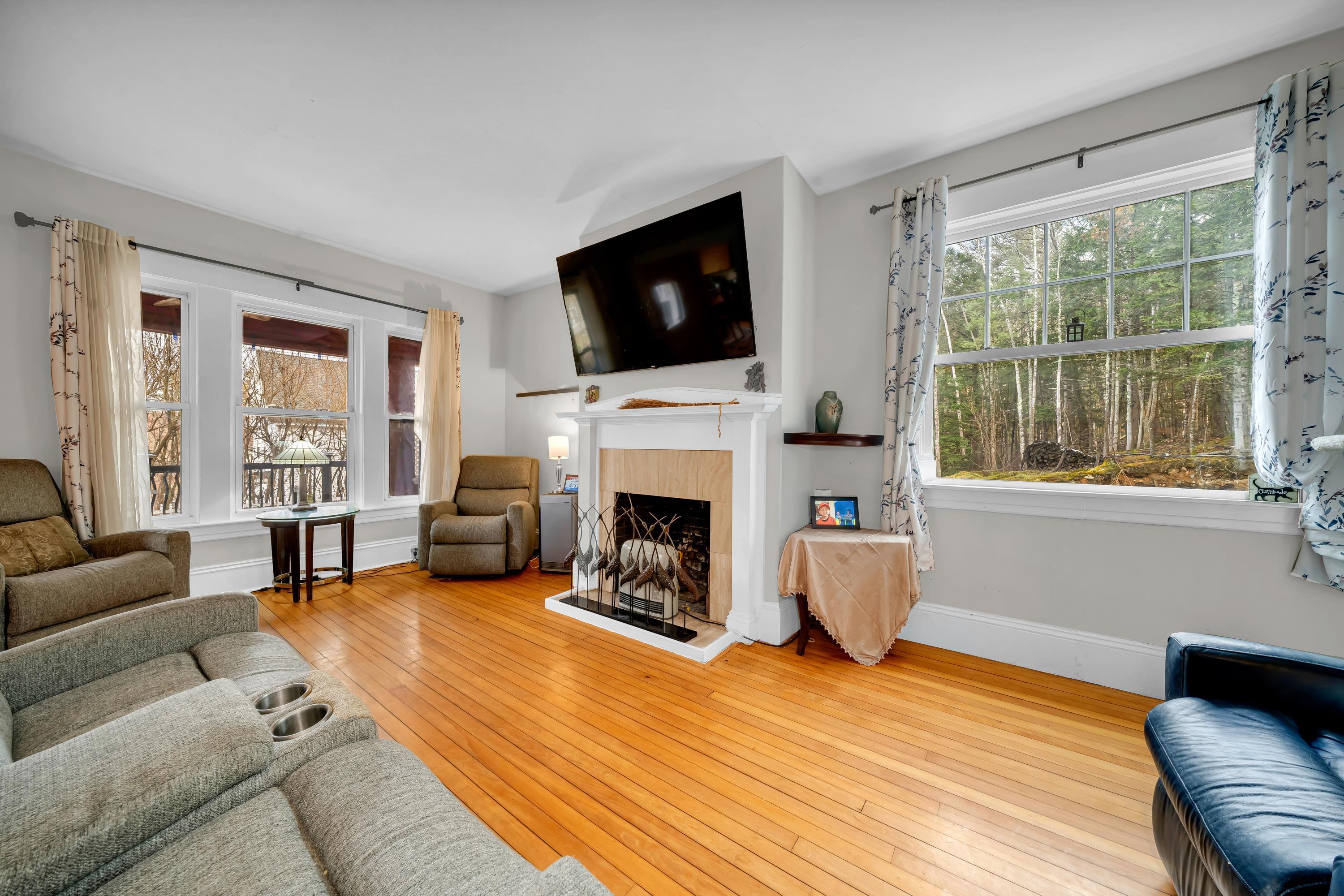 7 Moulton Street Raymond, NH 03077 - Photo 20 of 43