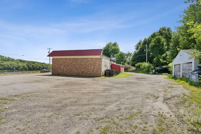 $649,000 | 442-448 Maine Avenue, Farmingdale, ME 04344